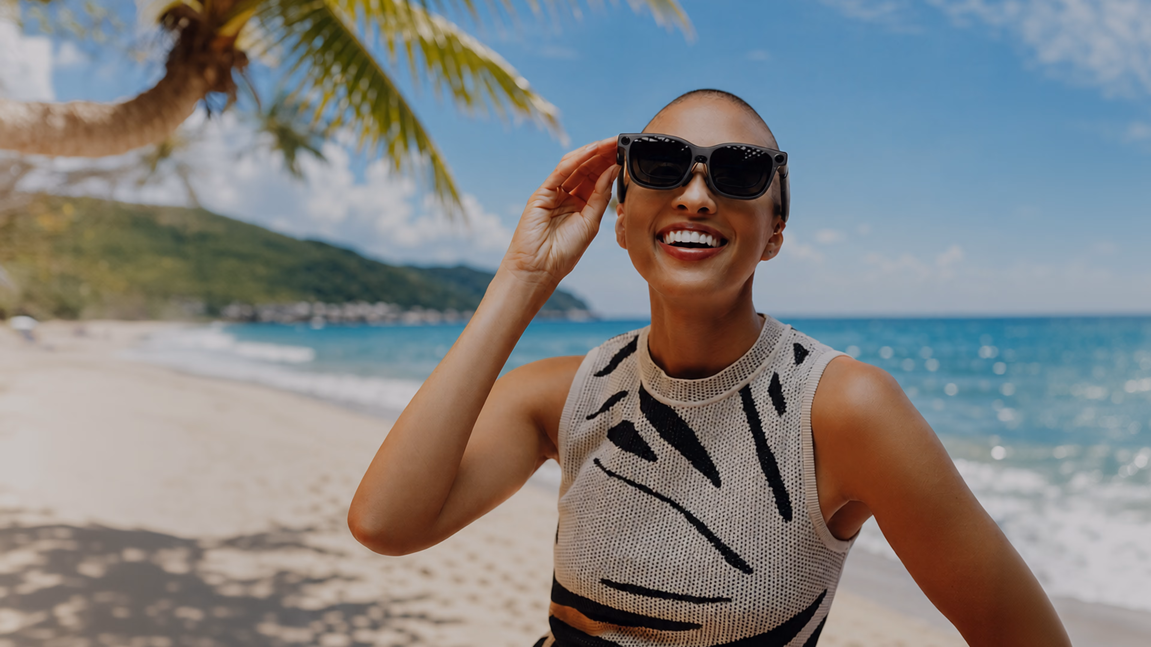ESCAPE THE HEAT.<br />IMMERSE IN COOL.